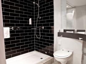 ensuite-bathroom-1